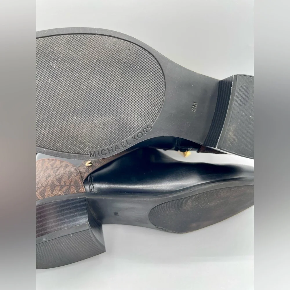 MICHAEL KORS Kincaid Leather and Studded Logo Ankle Boots. Size 8 M - Picture 15 of 15